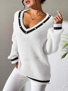 Contrast Trim V-Neck Long Sleeve Sweater - White / S