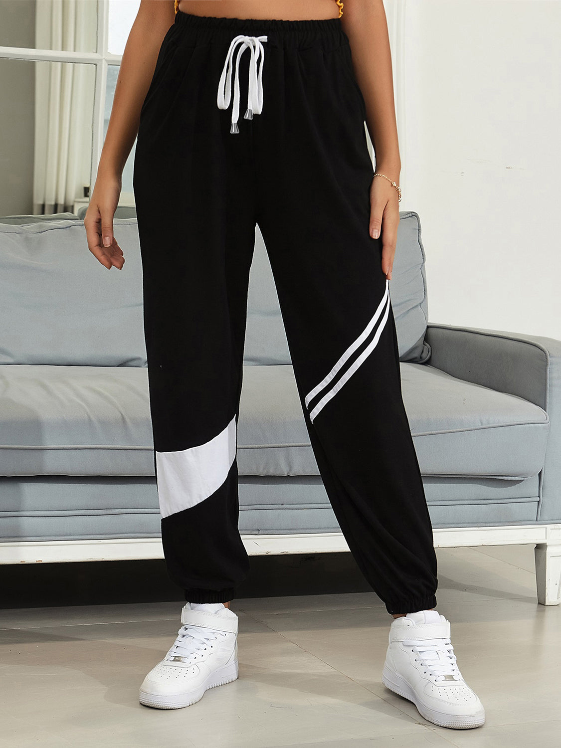 Drawstring Contrast Joggers with Pockets - Black / S