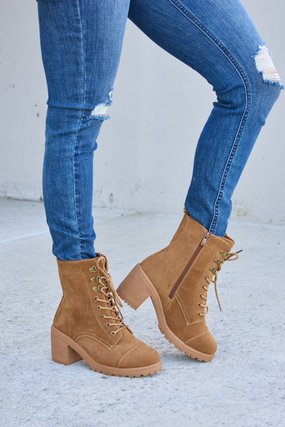 Forever Link Lace-Up Zipper Detail Block Heel Boots - TAN / 5.5