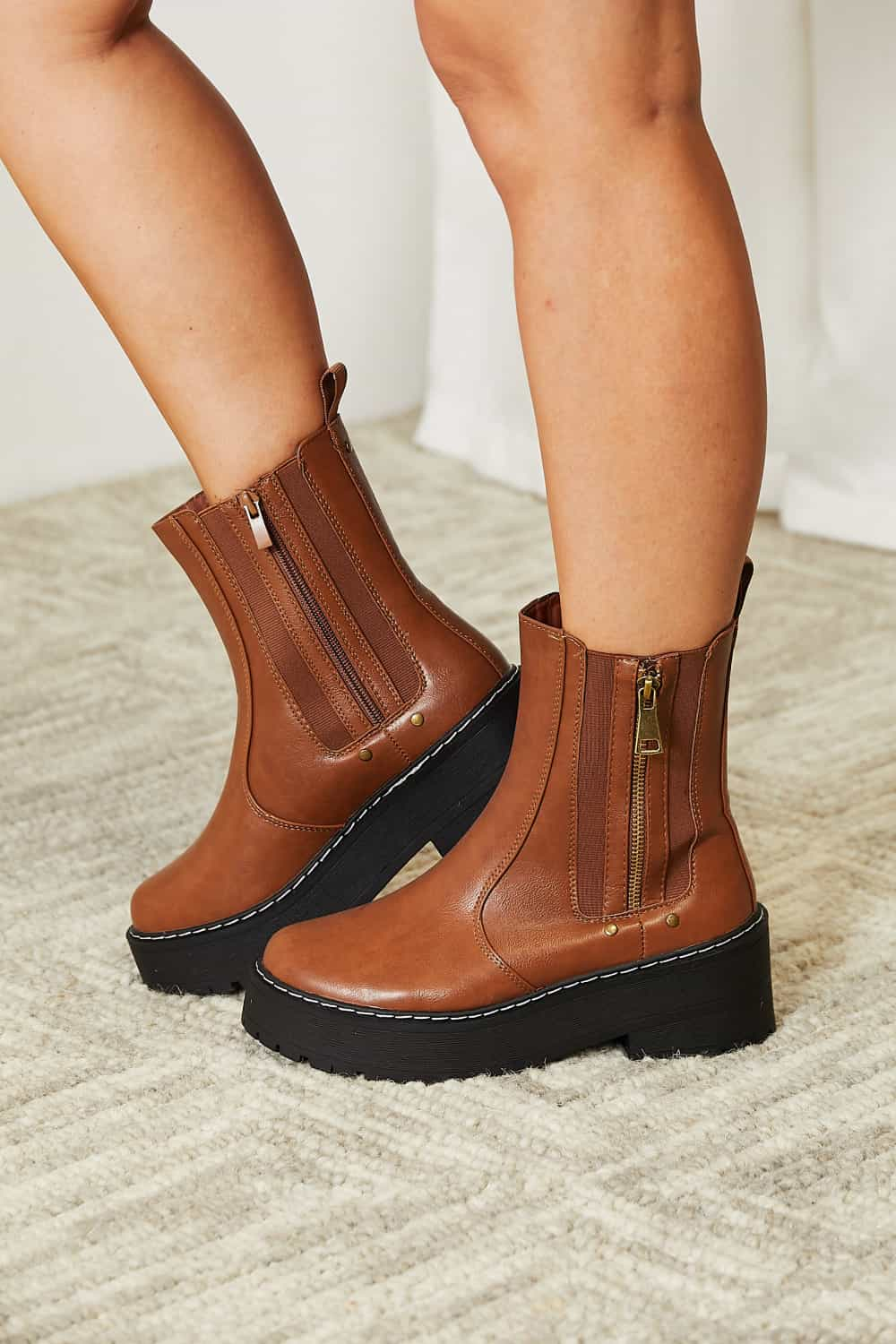 Forever Link Side Zip Platform Boots - Brown / 6