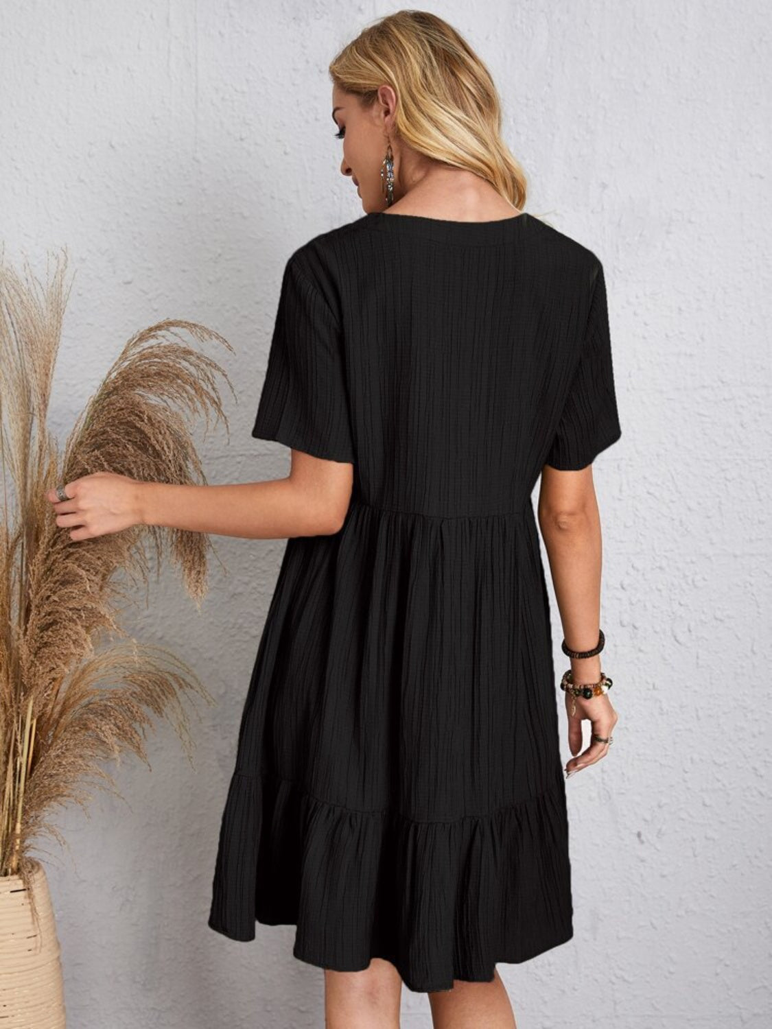 Full Size V-Neck Short Sleeve Dress - Black / S