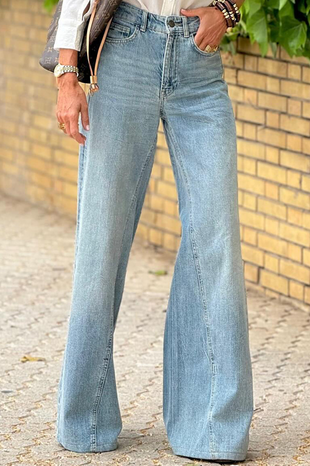 High Waist Bootcut Jeans with Pockets - Light / 6