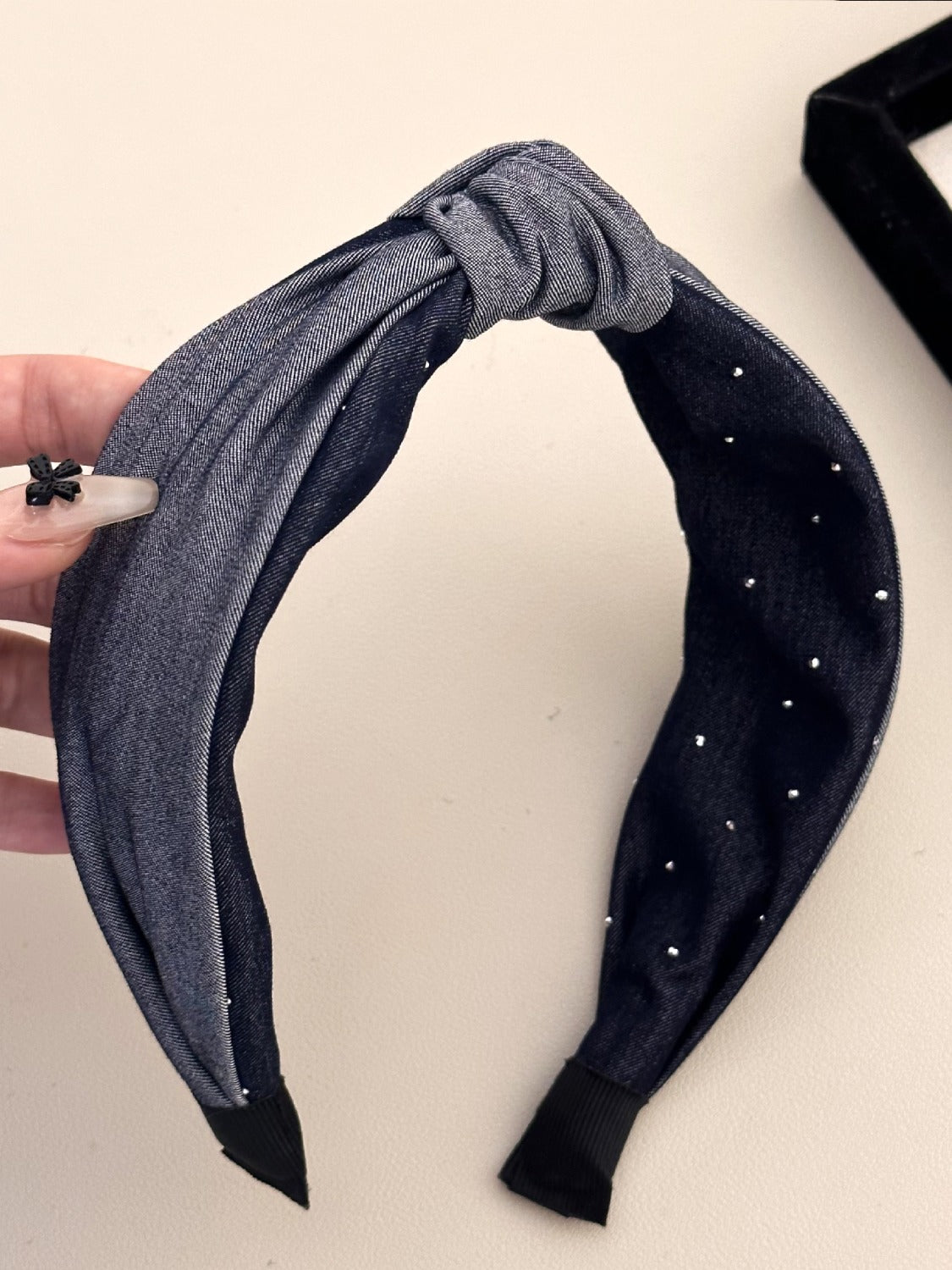 Knotted Polyester Wide Headband - Dark Gray / One Size