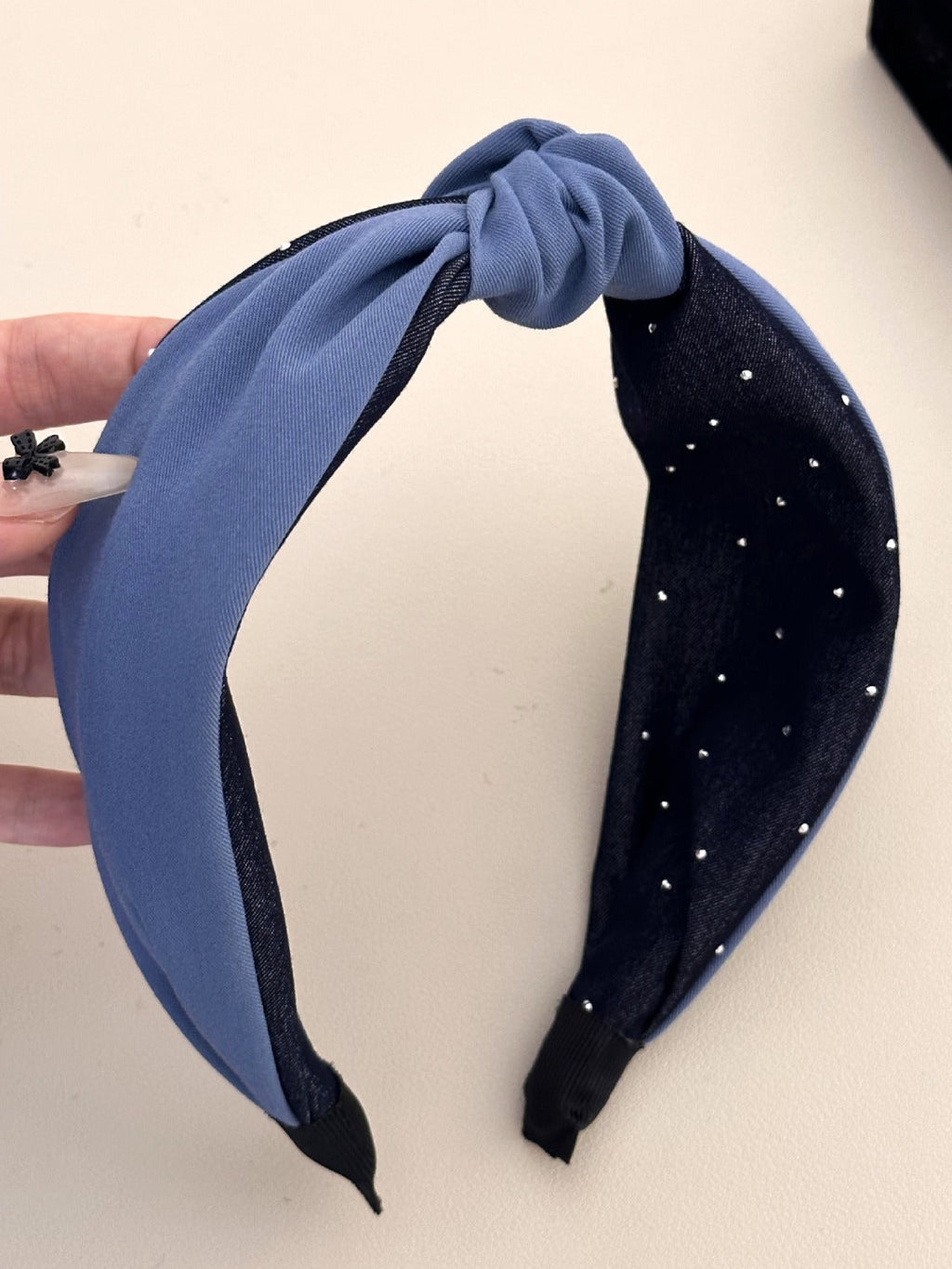 Knotted Polyester Wide Headband - Medium / One Size