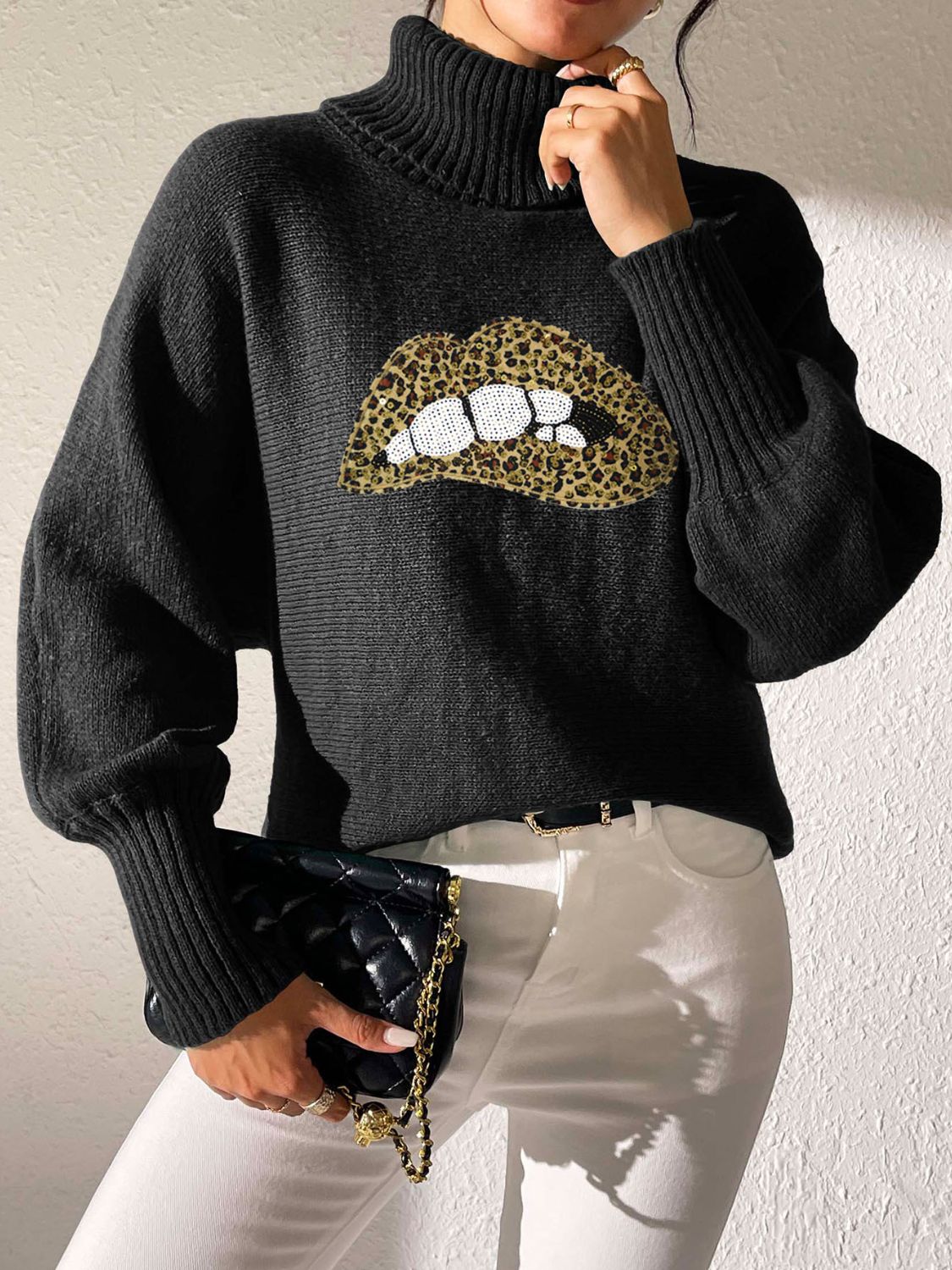 Lip Turtleneck Long Sleeve Sweater - Deep/Black / S