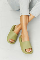 NOOK JOI In My Comfort Zone Slides in Green - Sage / 6