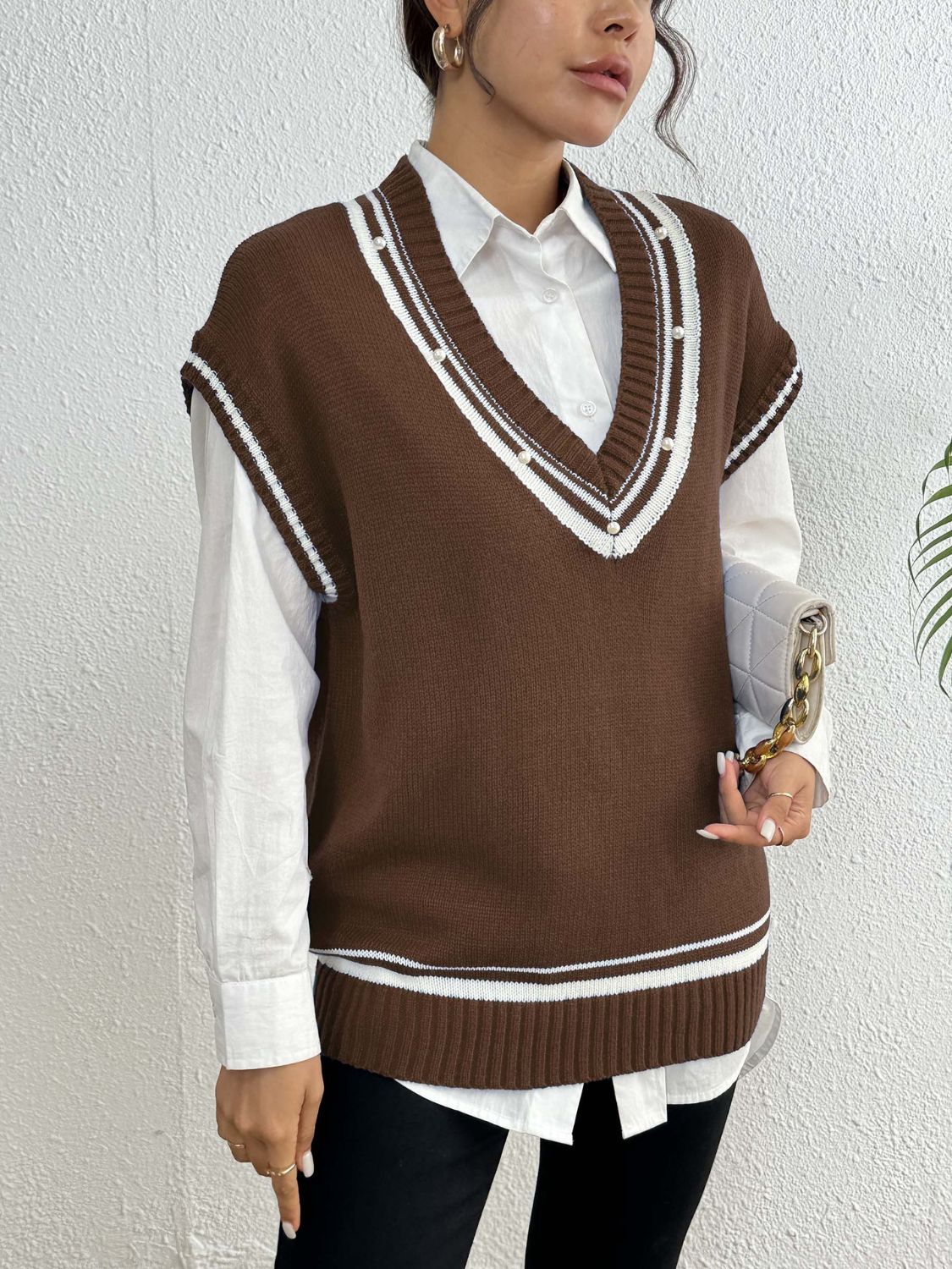 Pearl Trim Contrast V-Neck Sweater Vest - Brown / One Size