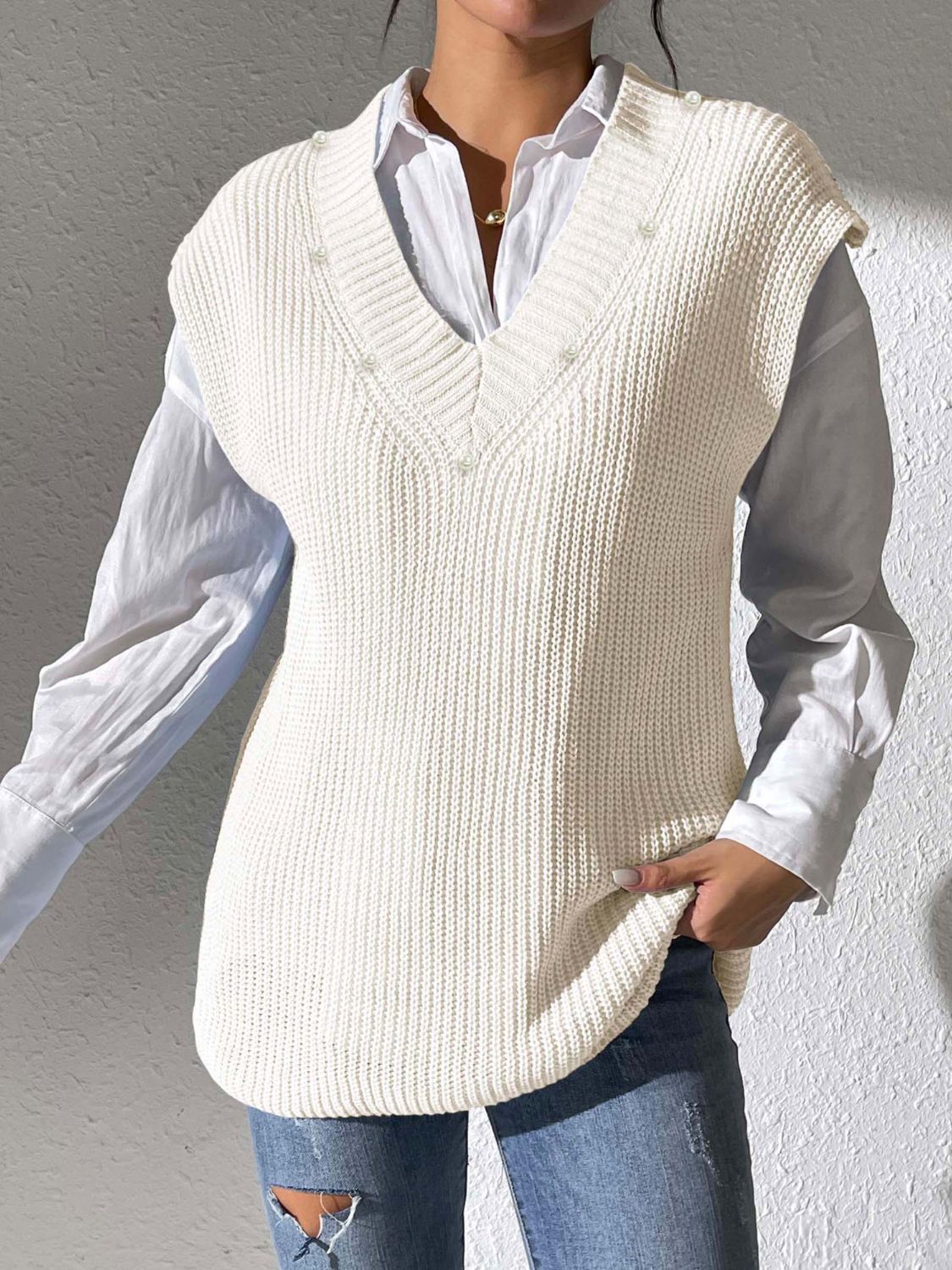 Pearl Trim V-Neck Sweater Vest - Ivory / One Size