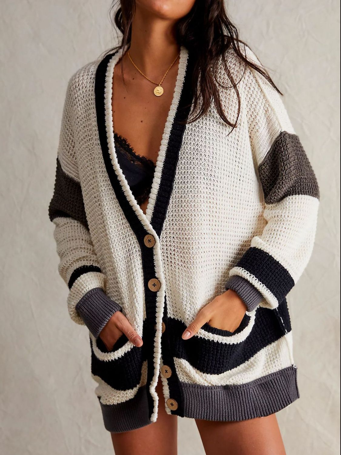 Pocketed Contrast V-Neck Long Sleeve Cardigan - White / S