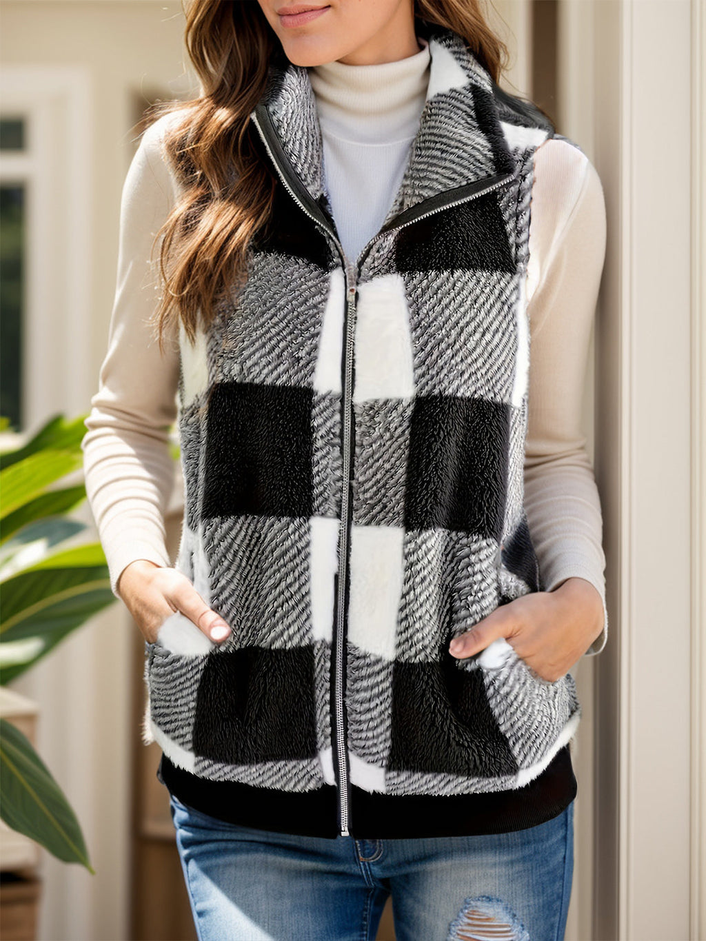 Pocketed Plaid Zip Up Vest Coat - Black / S