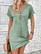 Quarter Button V-Neck Short Sleeve Dress - Gum Leaf / S