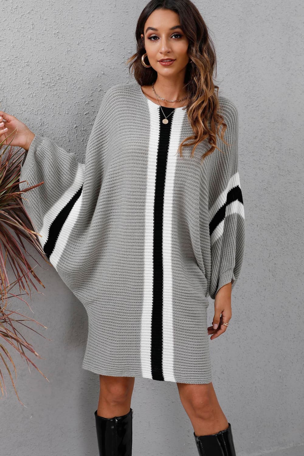 Ribbed Round Neck Long Sleeve Sweater Dress - Light Gray / S