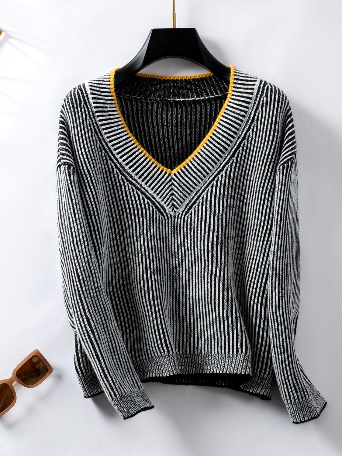 Striped V-Neck Long Sleeve Sweater - Black / S