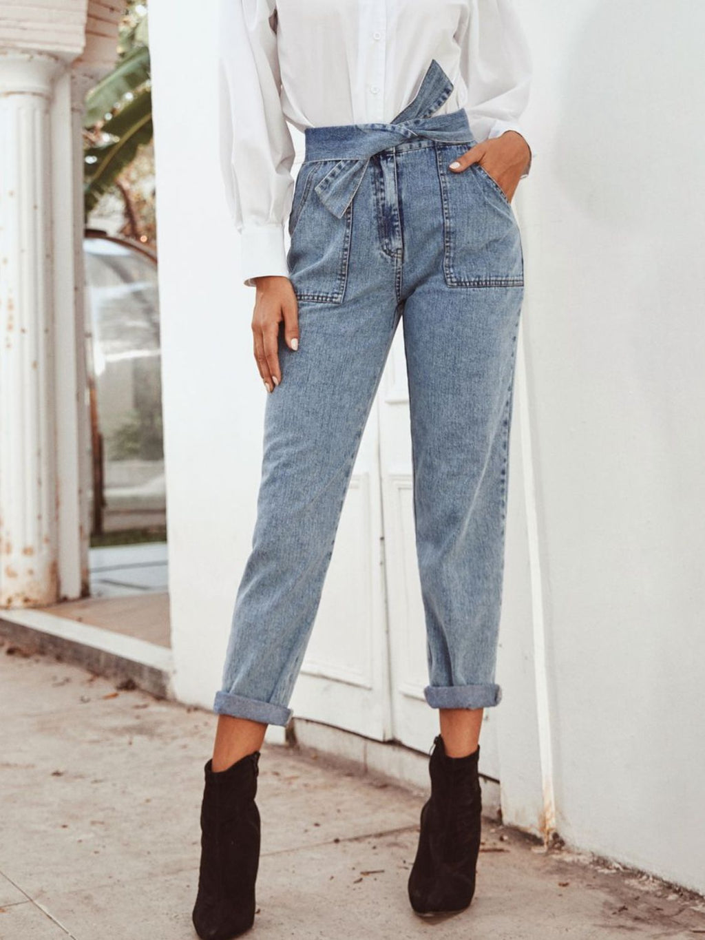 Tied Straight Leg Jeans with Pockets - Light / XS